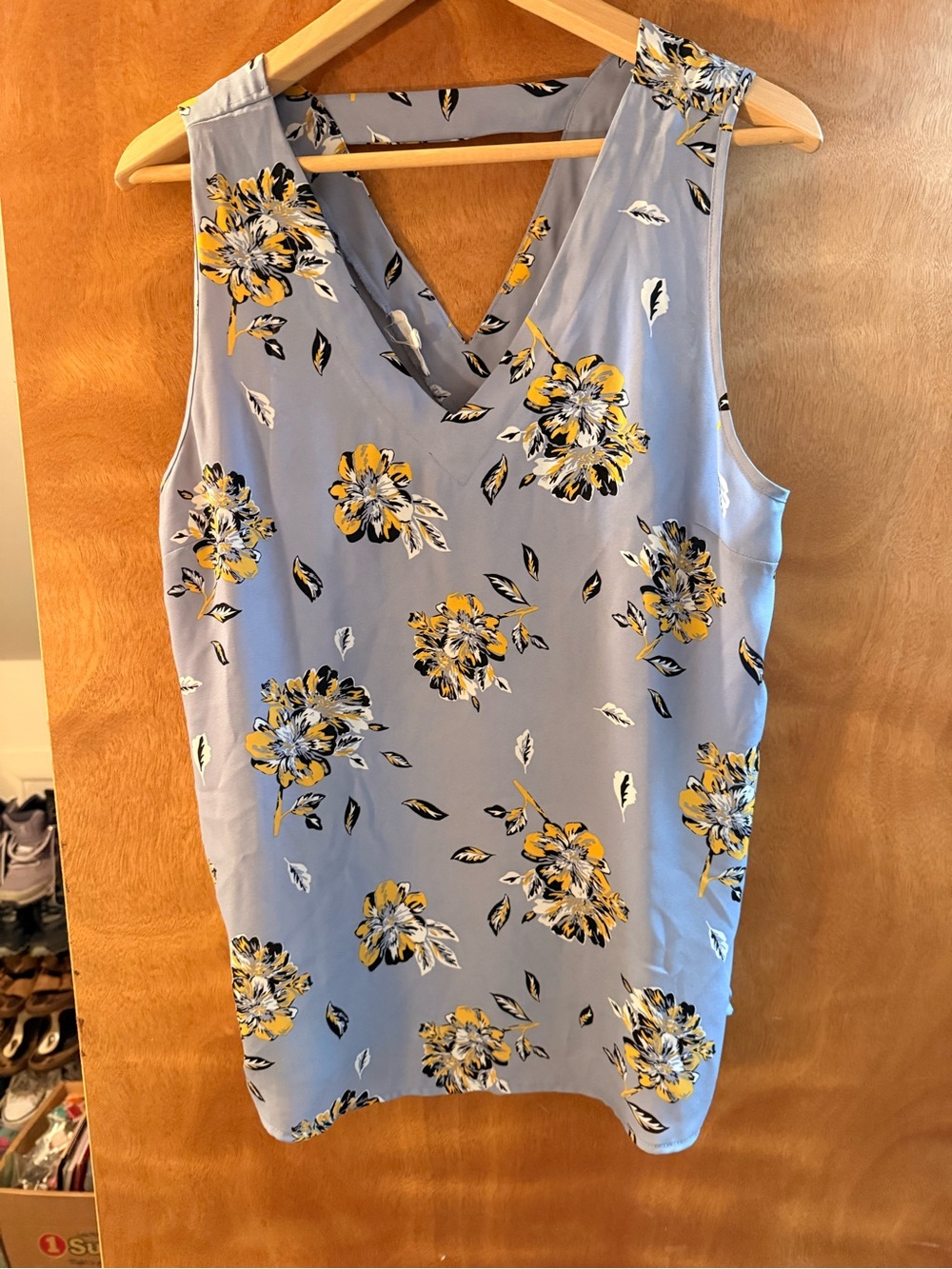 Maurices Light Blue Floral V-Neck Camisole